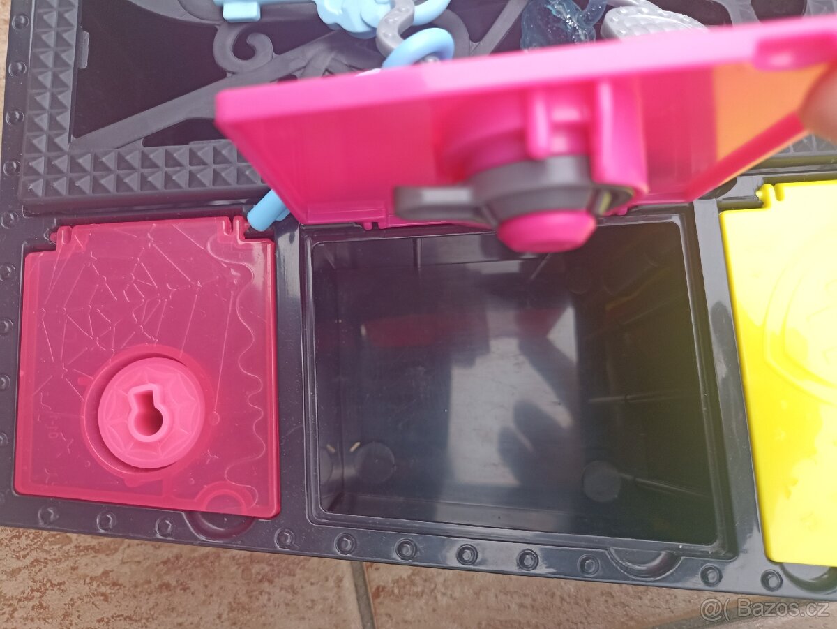 Skříňky Monster High 4ks - 6