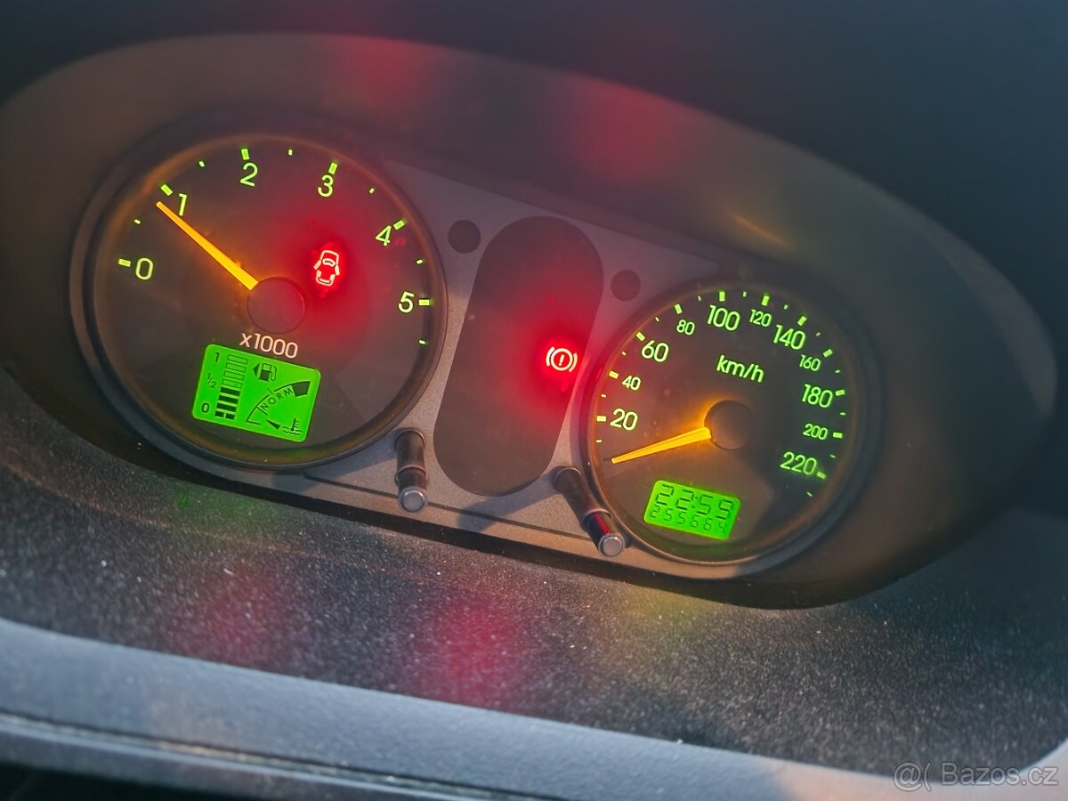 Ford fiesta 1.4 tdci - 6