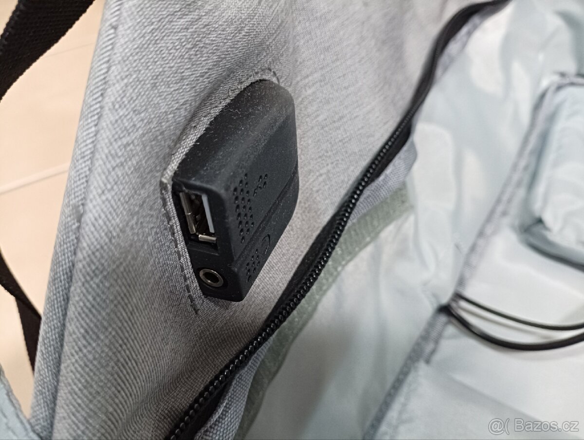 Bezpečnostní SMART batoh s USB konektorem - 6