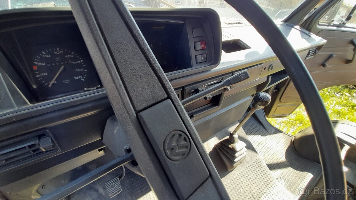 Prodám VW T3 hochdach ex voják - 6