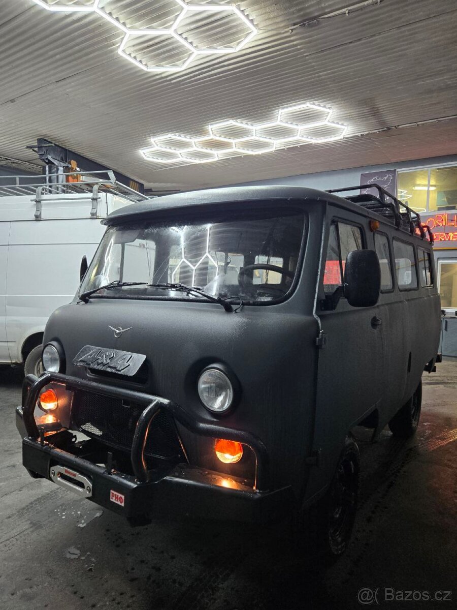 UAZ Buchanka 2206 - 6