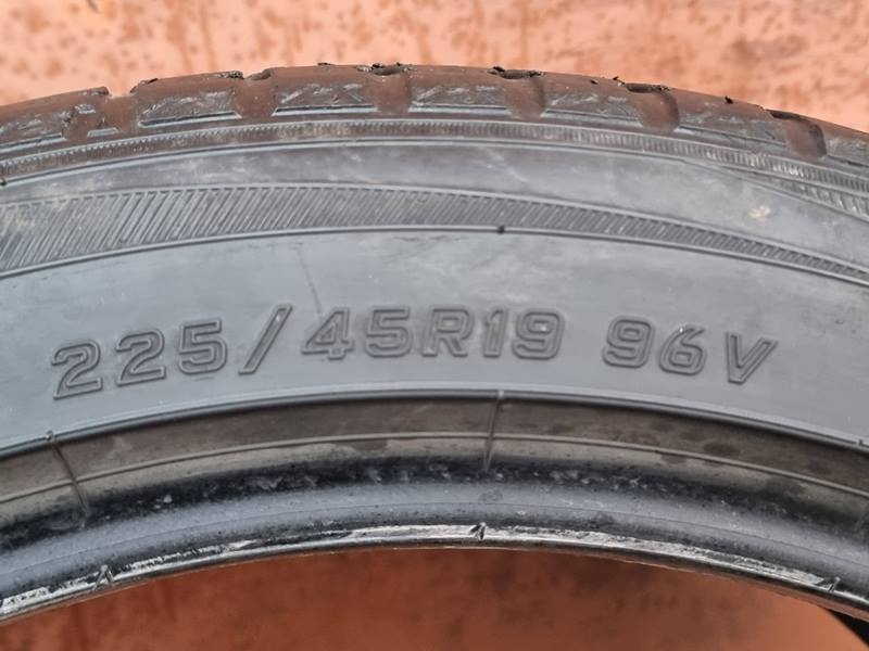 Celoroční Falken 225/45/19 XL - 6