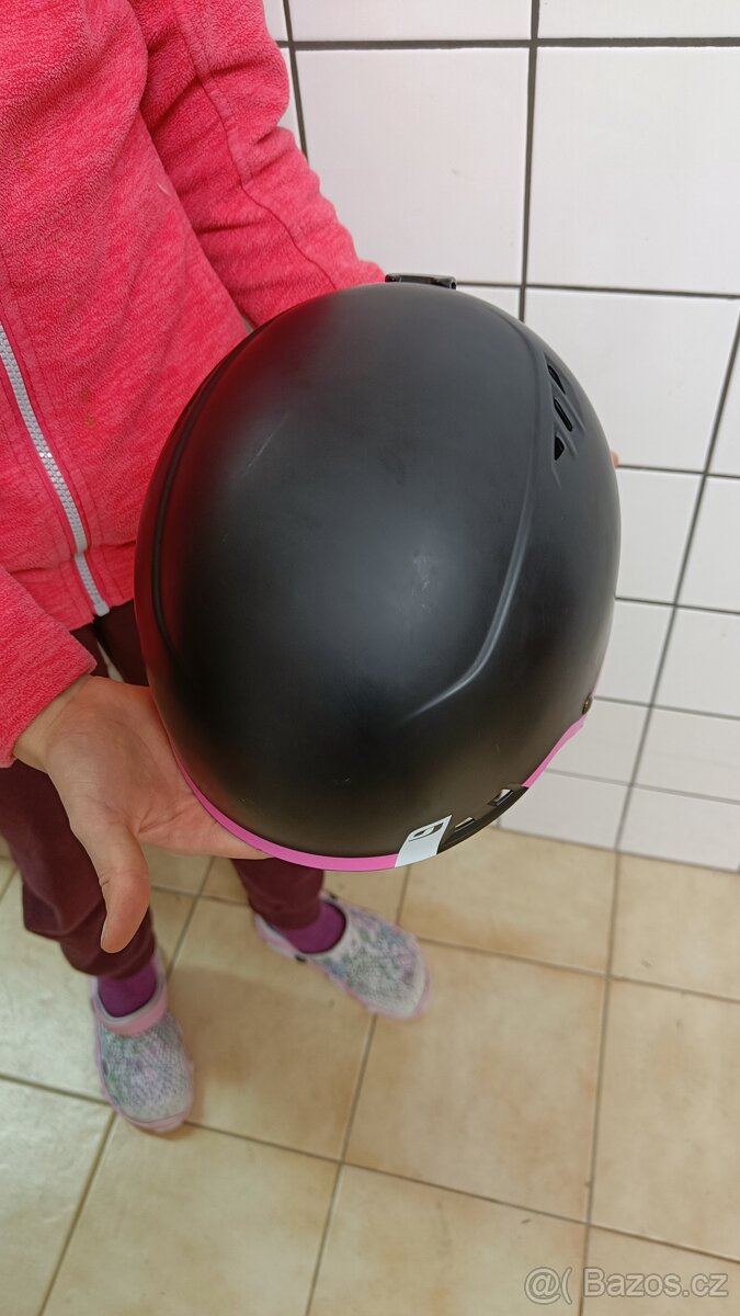 Prodám dívčí lyžařskou přilbu Julbo vel. S 48-53cm - 6