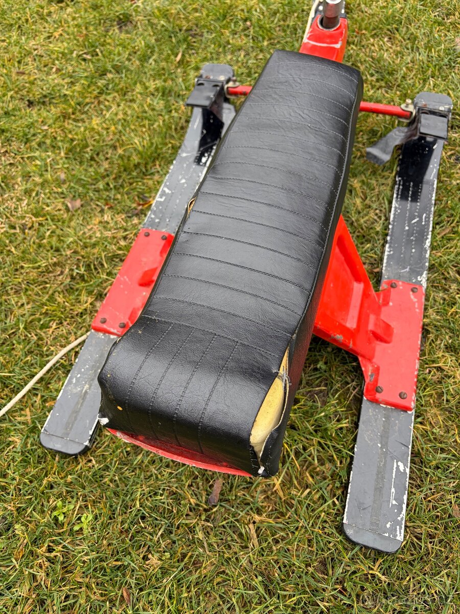 Skibob Čuk a Geg - sáňky - 6