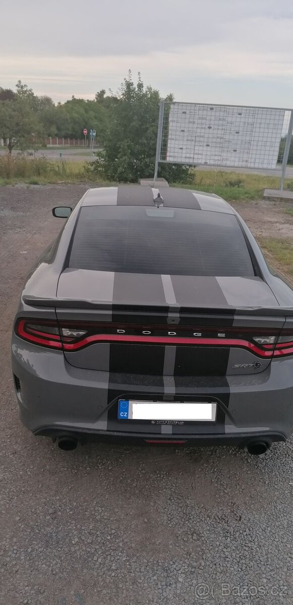 DODGE CHARGER SRT HELLCAT - 6
