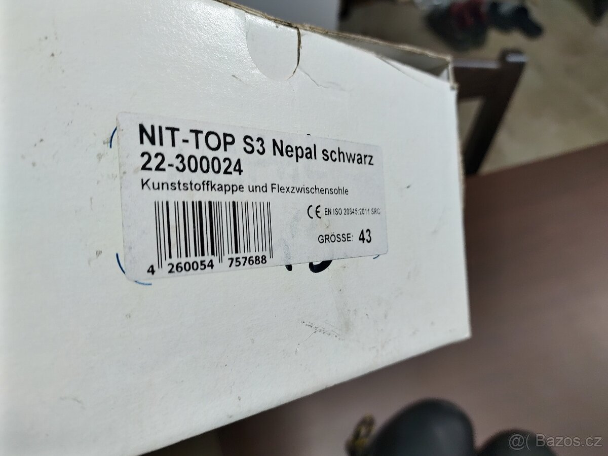 Nové, nepoužité pracovní boty, vel. 43 / 9 - 6