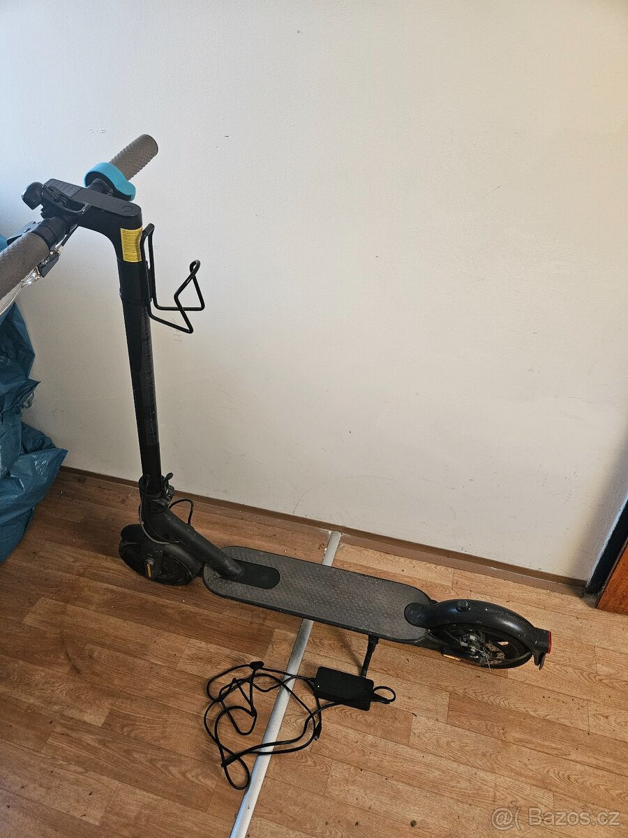 Elektrokoloběžka Xiaomi Mi Electric Scooter 3 - 6