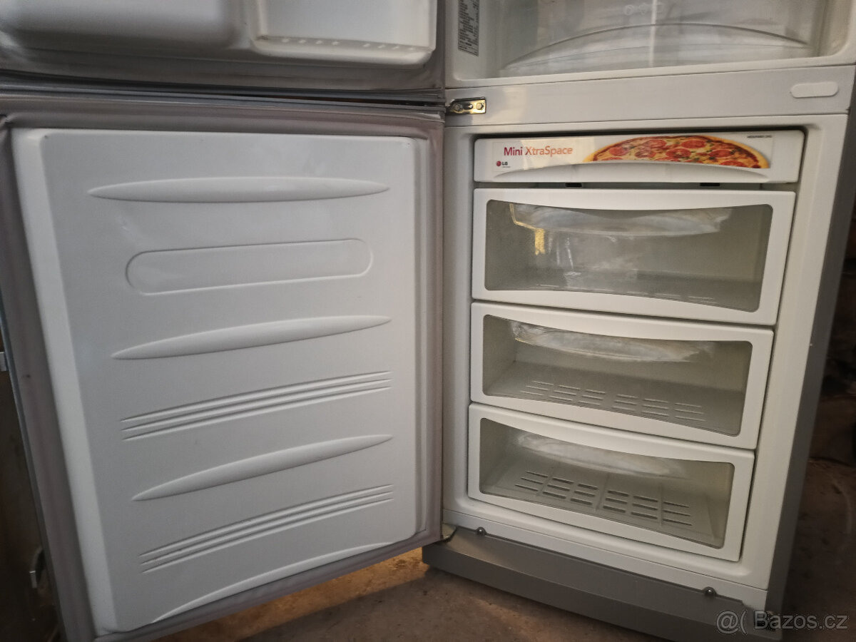 NO FROST CHLADNIČKA S MRAZNIČKOU LG - A++ - 190cm - 6