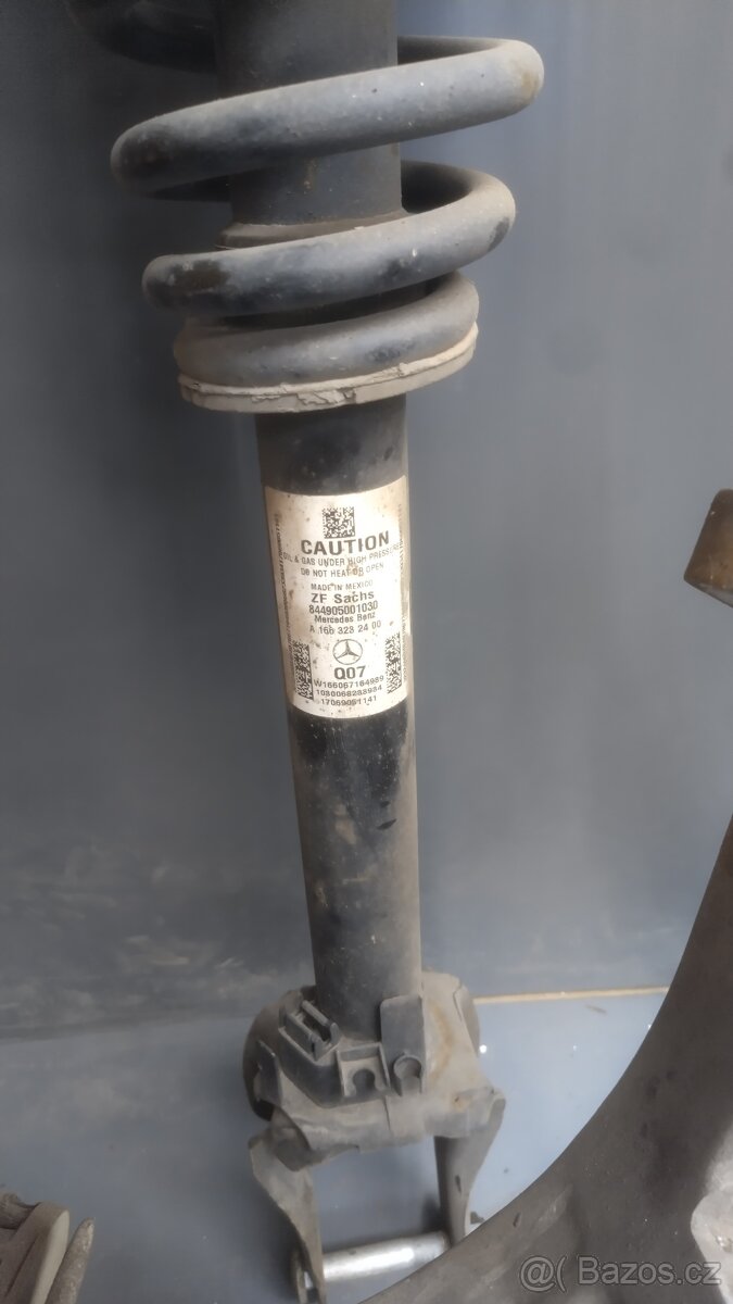 Přední zavěšeni kol na Mercedes ML - w166 - 6