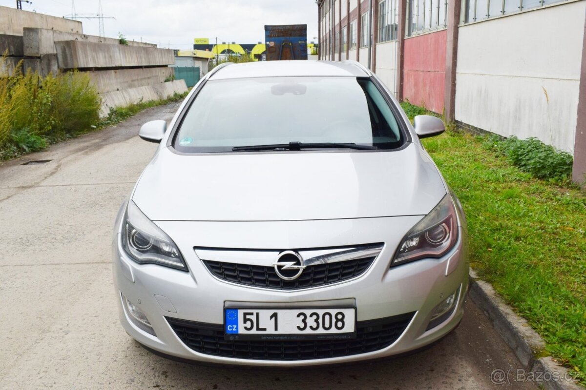 Opel Astra 1.7 CDTi/2012/TAŽNÉ/MANUÁL/AC/ - 6