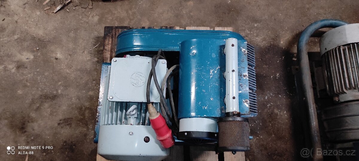 Kompresor Orlík tři pístový - 6