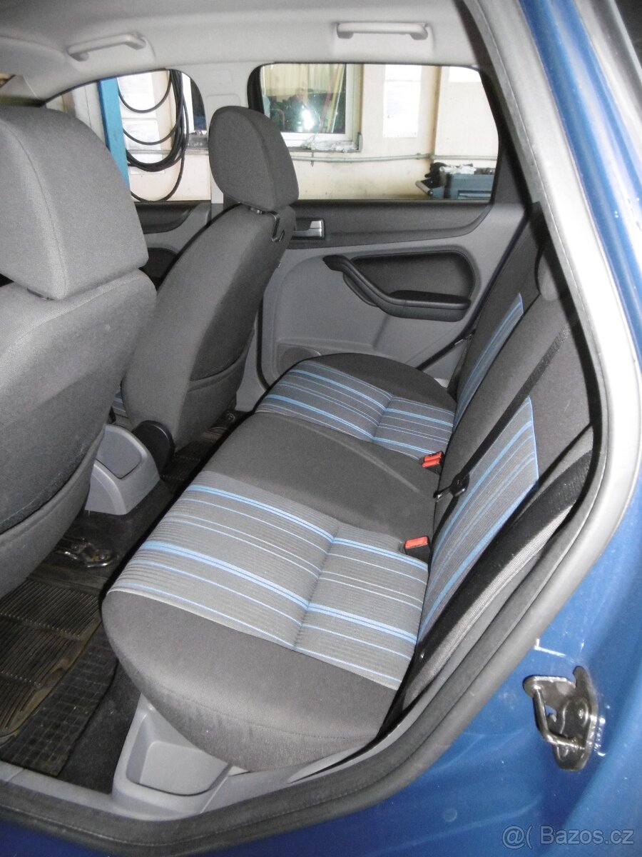 Ford Focus r.2009 - 6