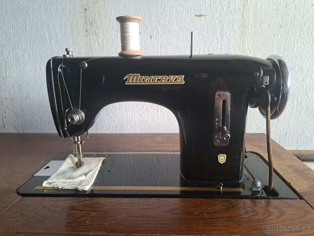 Retro šičí stroj Minerva - 6