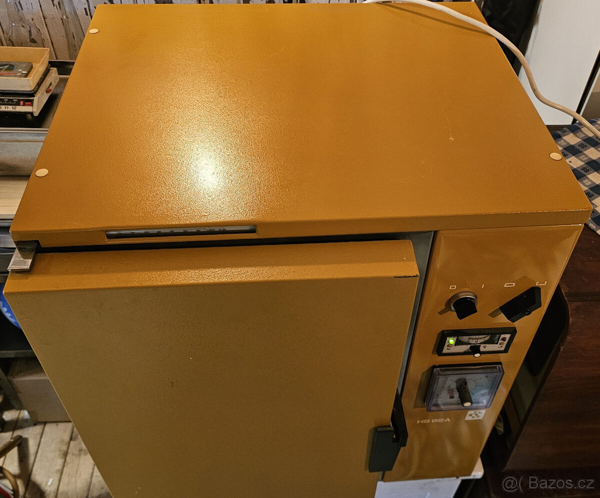 Sušička horkokovzdušný sterilizátor,vytvrzovací pec CHIRANA - 6