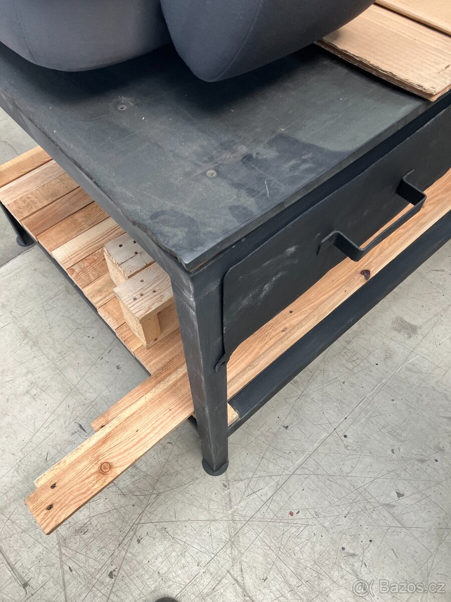 Masivní pracovní stůl, ponk se šuplíky - 6