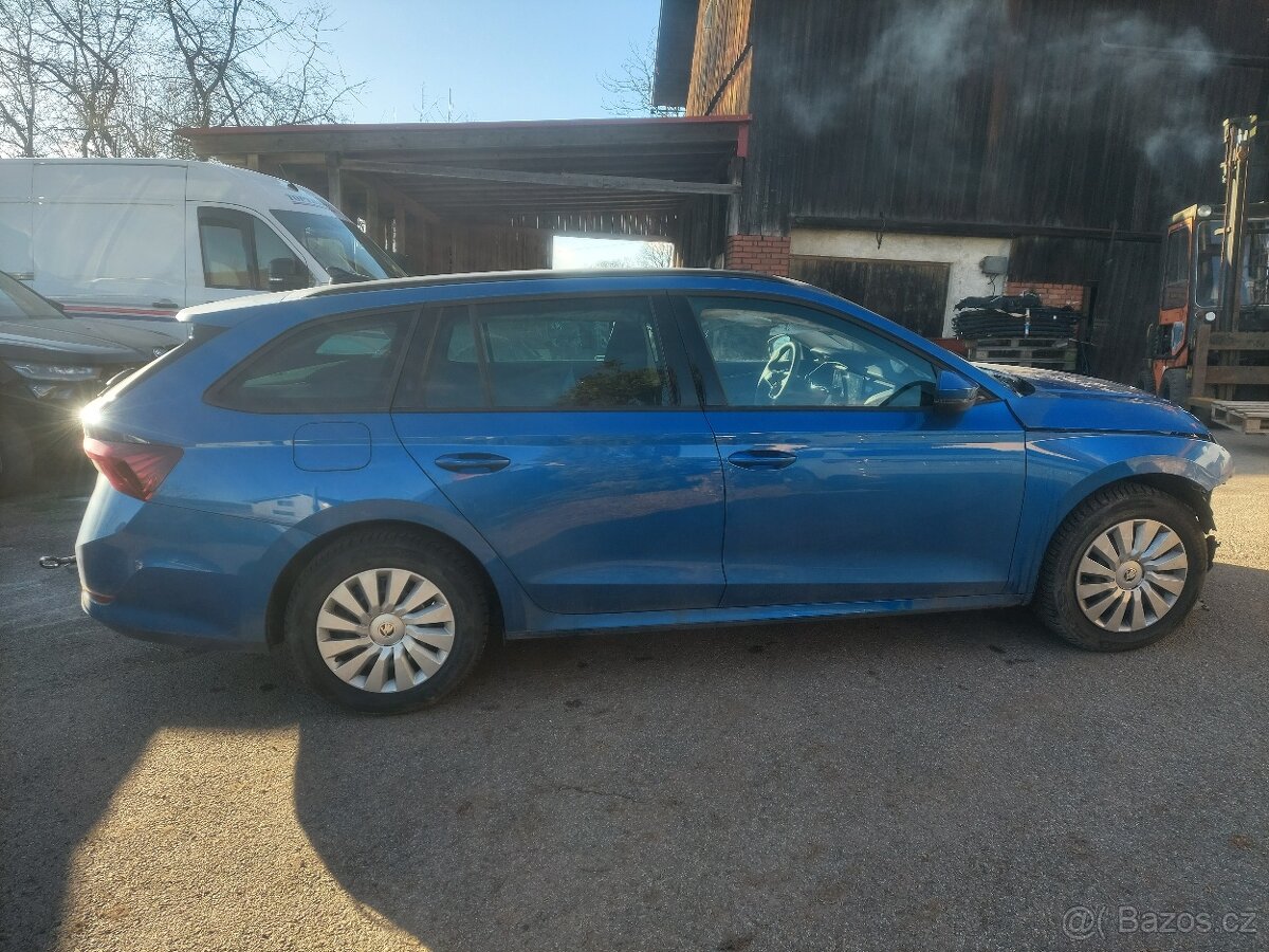 Havarovaná Škoda Octavia 4 1.5 TSI DSG 110 kW 2025 - 6