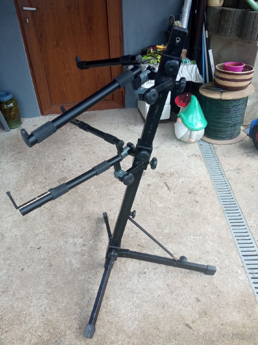 Klávesový stojan - 6