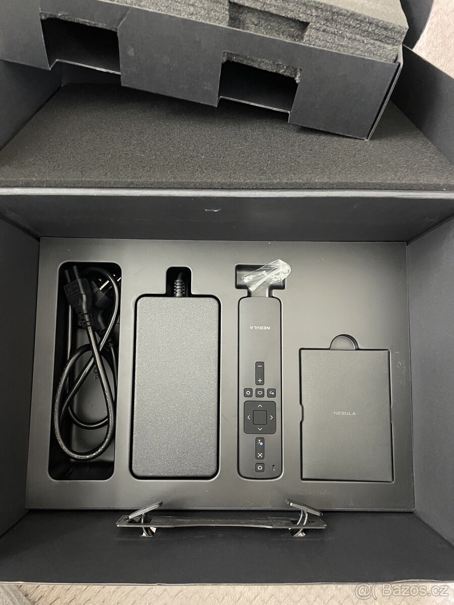 Anker Nebula Cosmos - 6