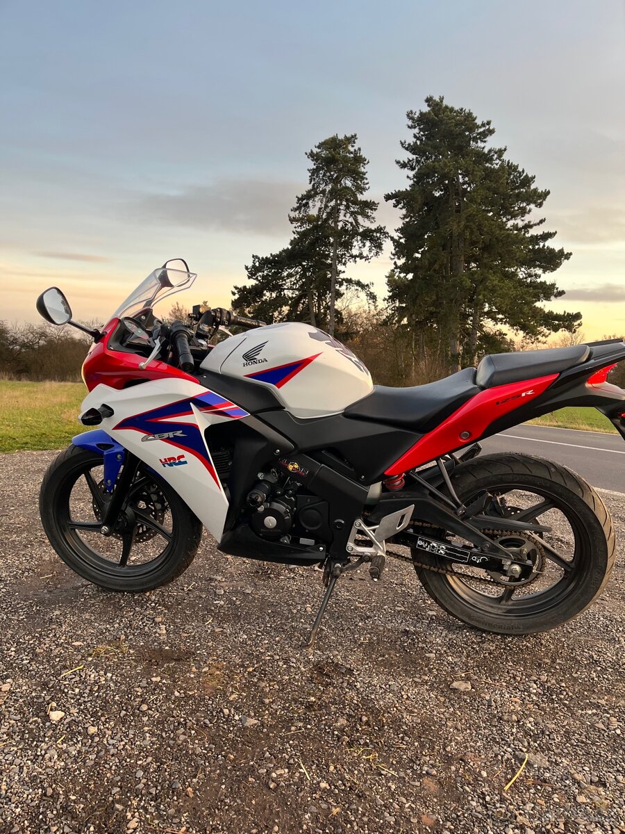 2012 Honda cbr125r - 6