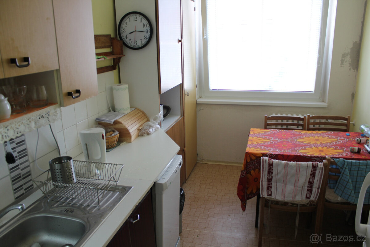 Hledáme spolubydlící do 4+kk - 6