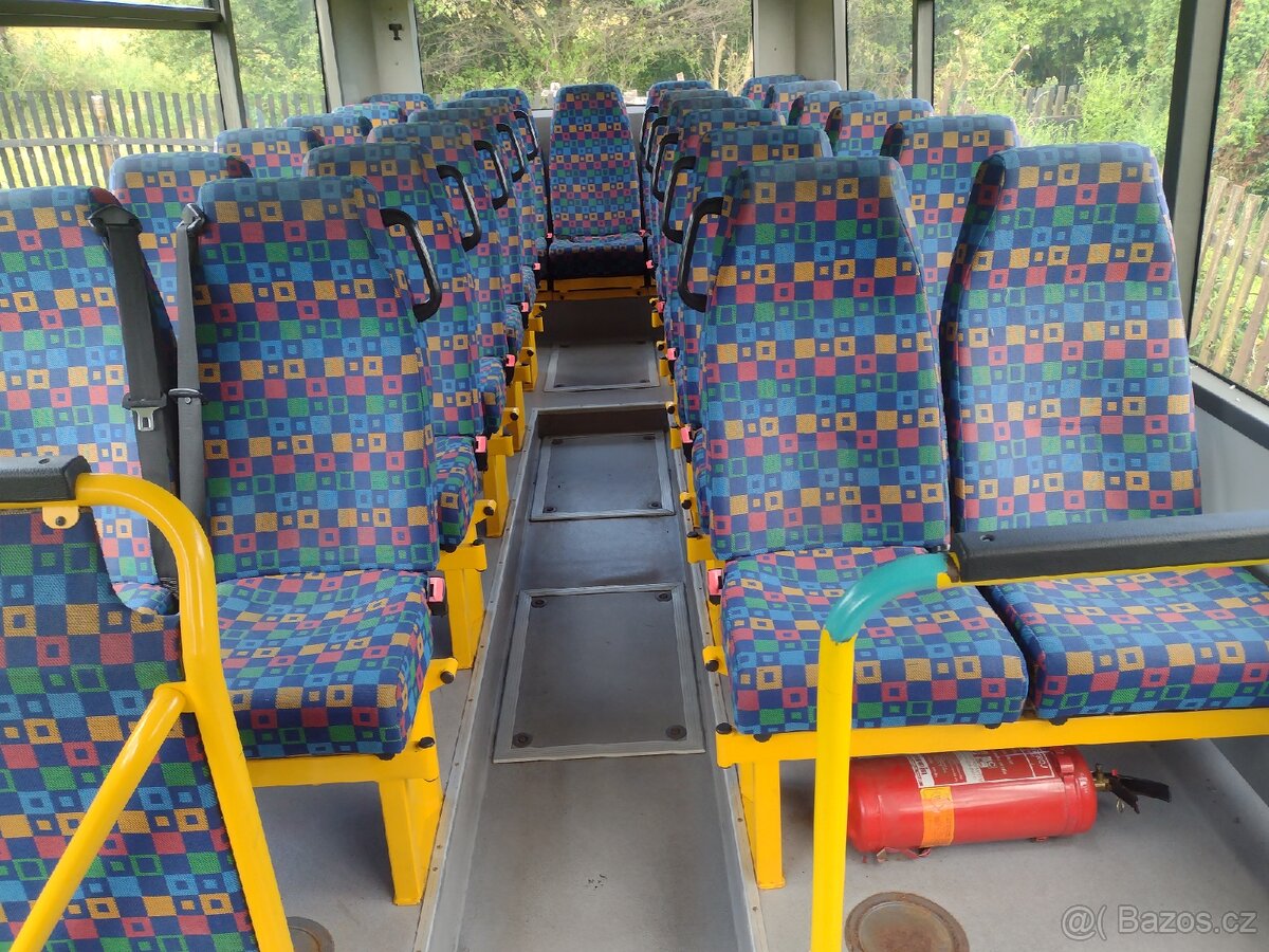 Sedačky z autobusu - 6
