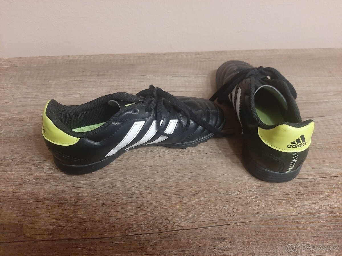 Obuv Adidas - turfy vel. 33 - 6
