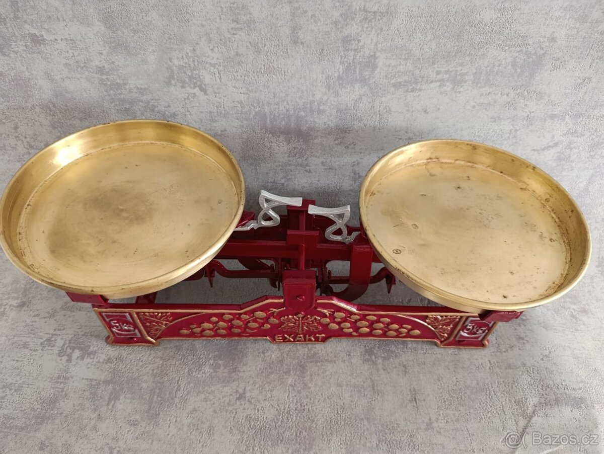 Staré 5kg dvoumiskové váhy EXAKT po renovaci. Puvodni misky - 6