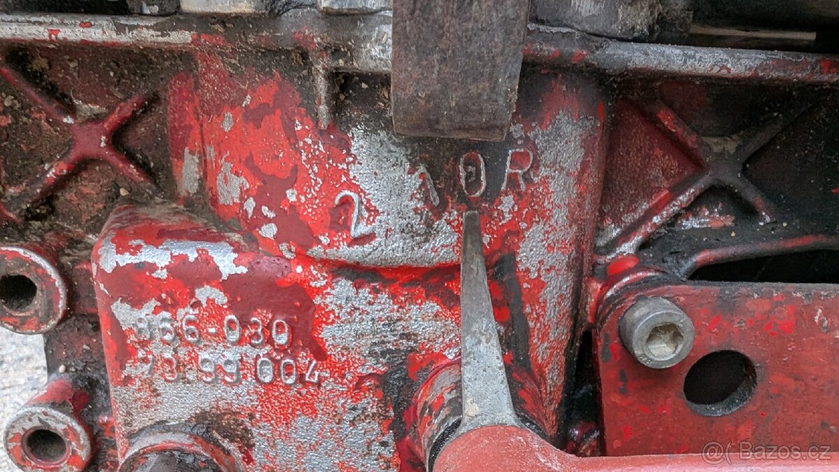 Malotraktor Vari Jikov + vozík se sedlem - 6