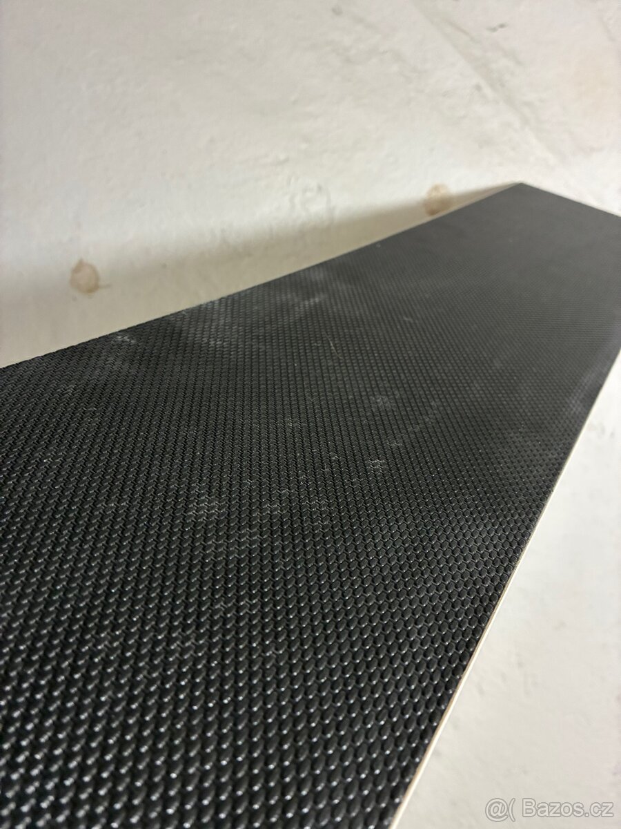 Rok použitá Vinylová podlaha. - 6