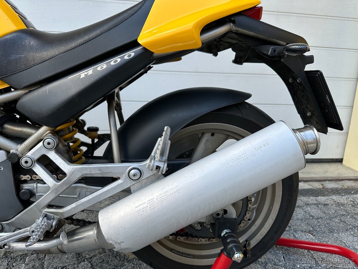 Ducati Monster 600 - 6