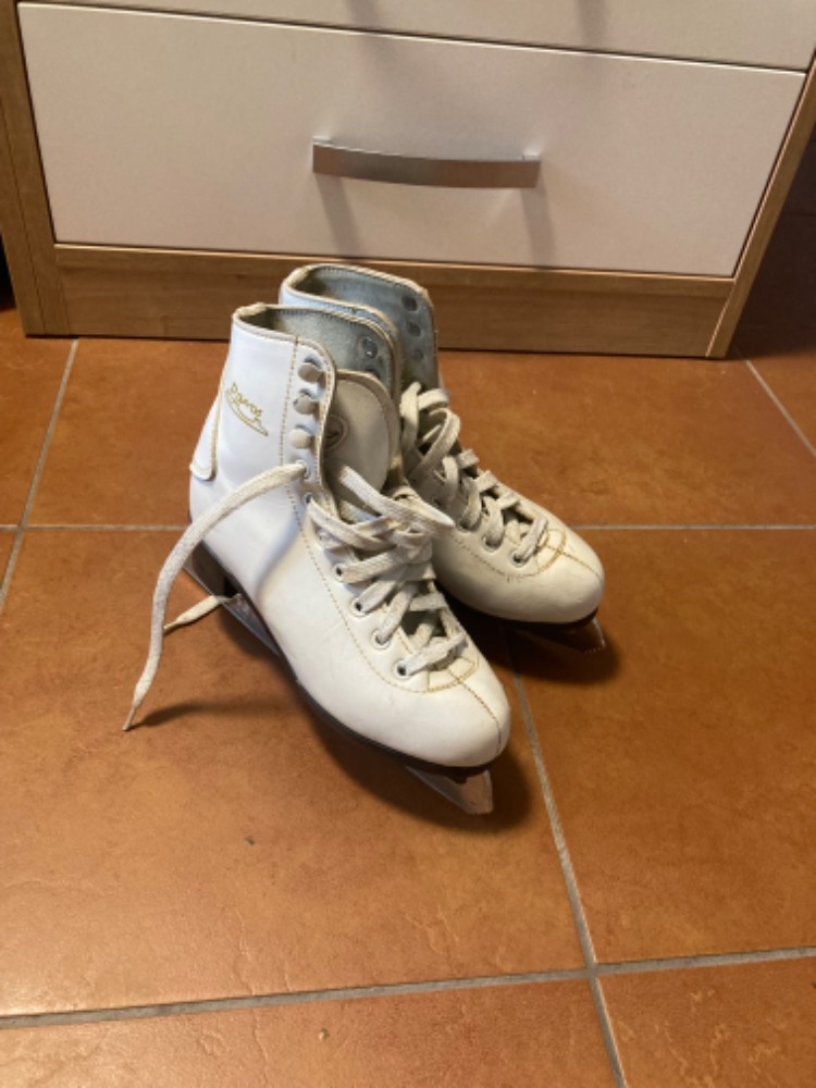 Dívčí Brusle se zoubky, délka stélky 20cm. - 6