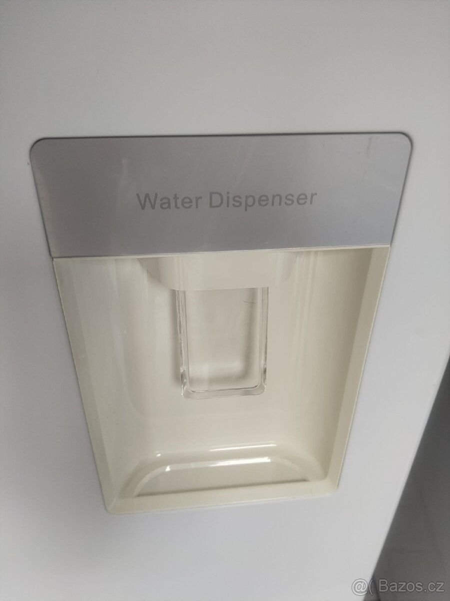 Lednice Amica A+ - 6