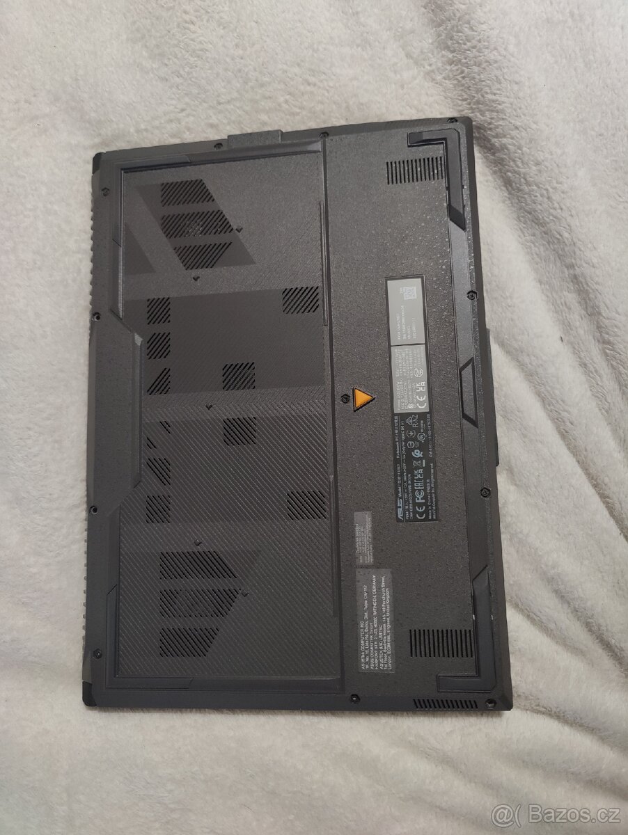 Herní notebook Asus tuf - 6