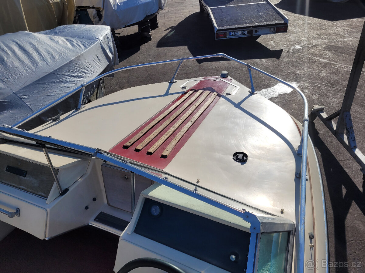 LOD KAJUTOVA GLASTRON SUPER CEENA - 6