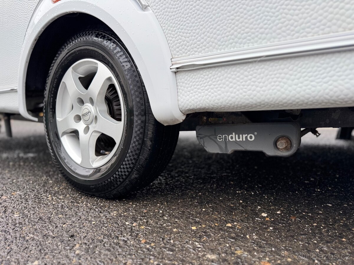 Knaus Sport 500 ~ Francouzská postel - 6