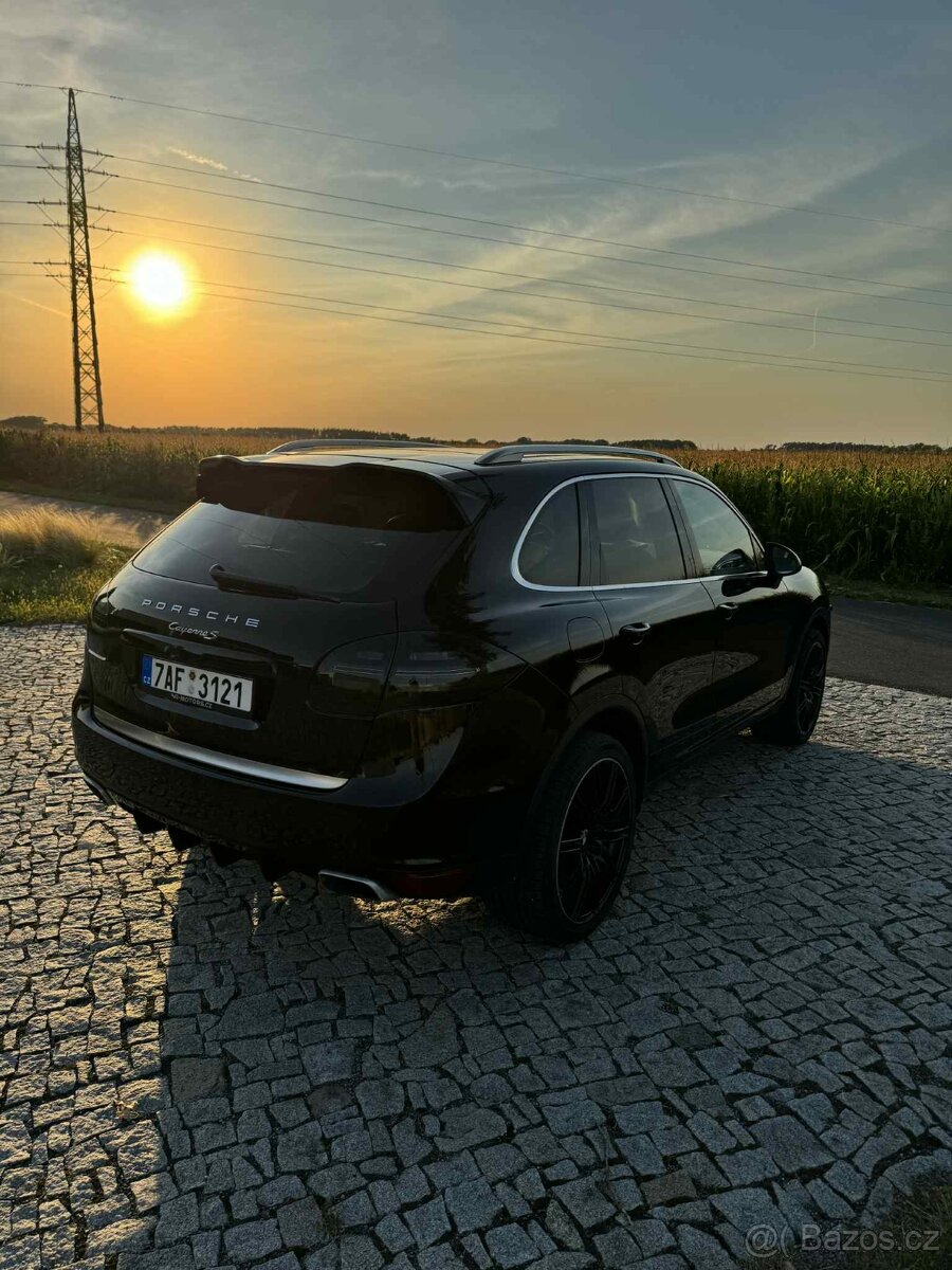 Porsche Cayenne - 6