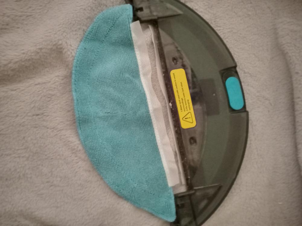 Robotický vysavač Concept s mopem a DO - 6