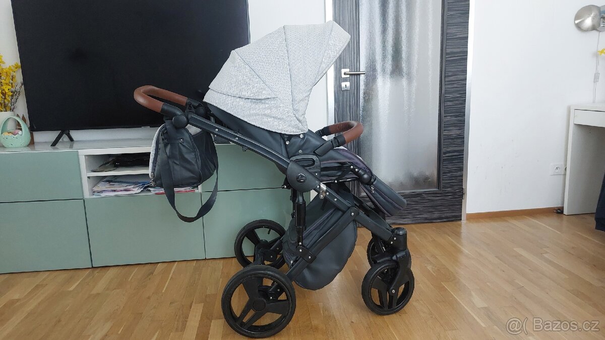 PRODÁM KOČÁREK ZN. JUNAMA MADENA 2V1 - 6