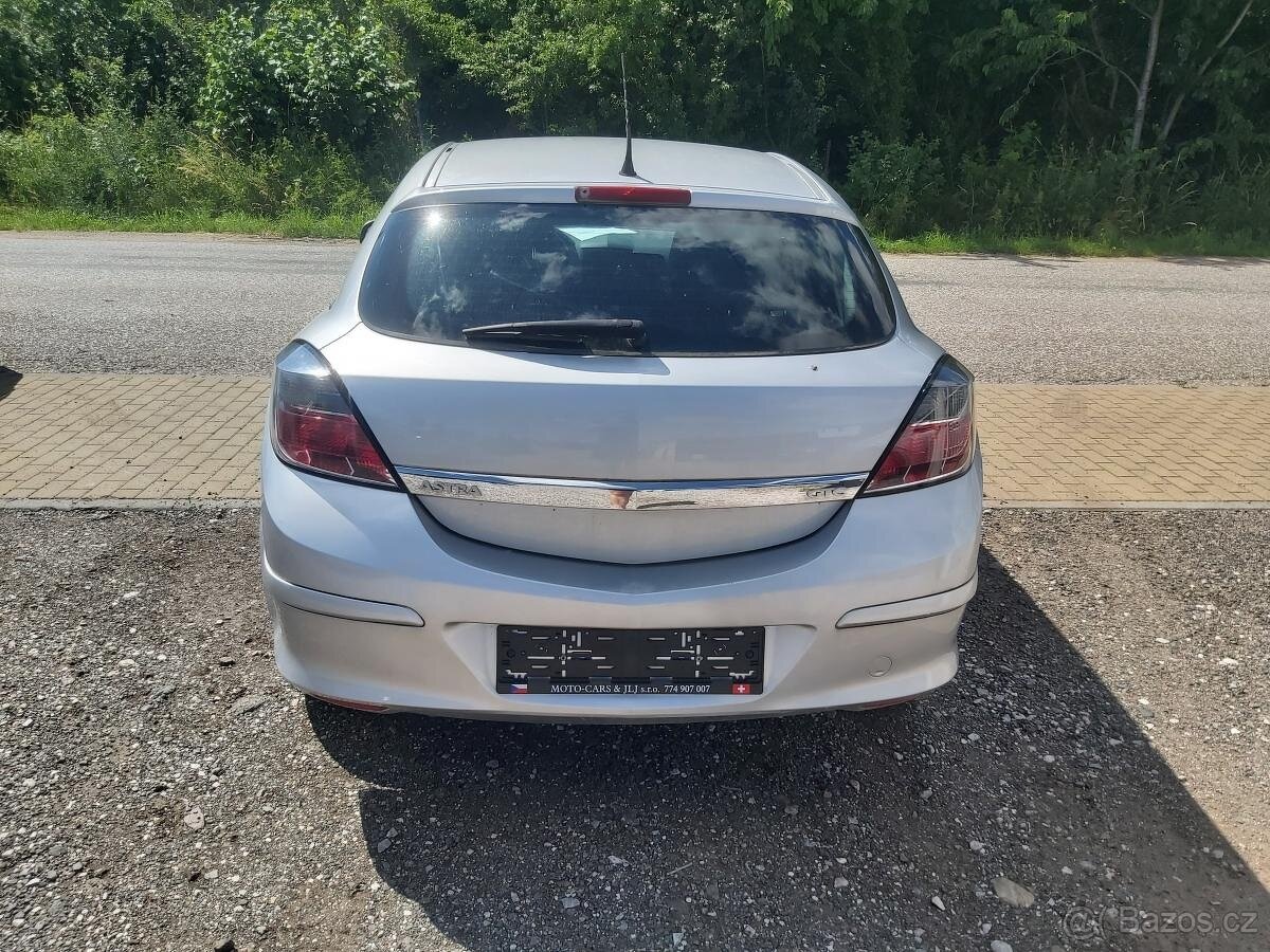 Opel Astra H 1.8i - 6