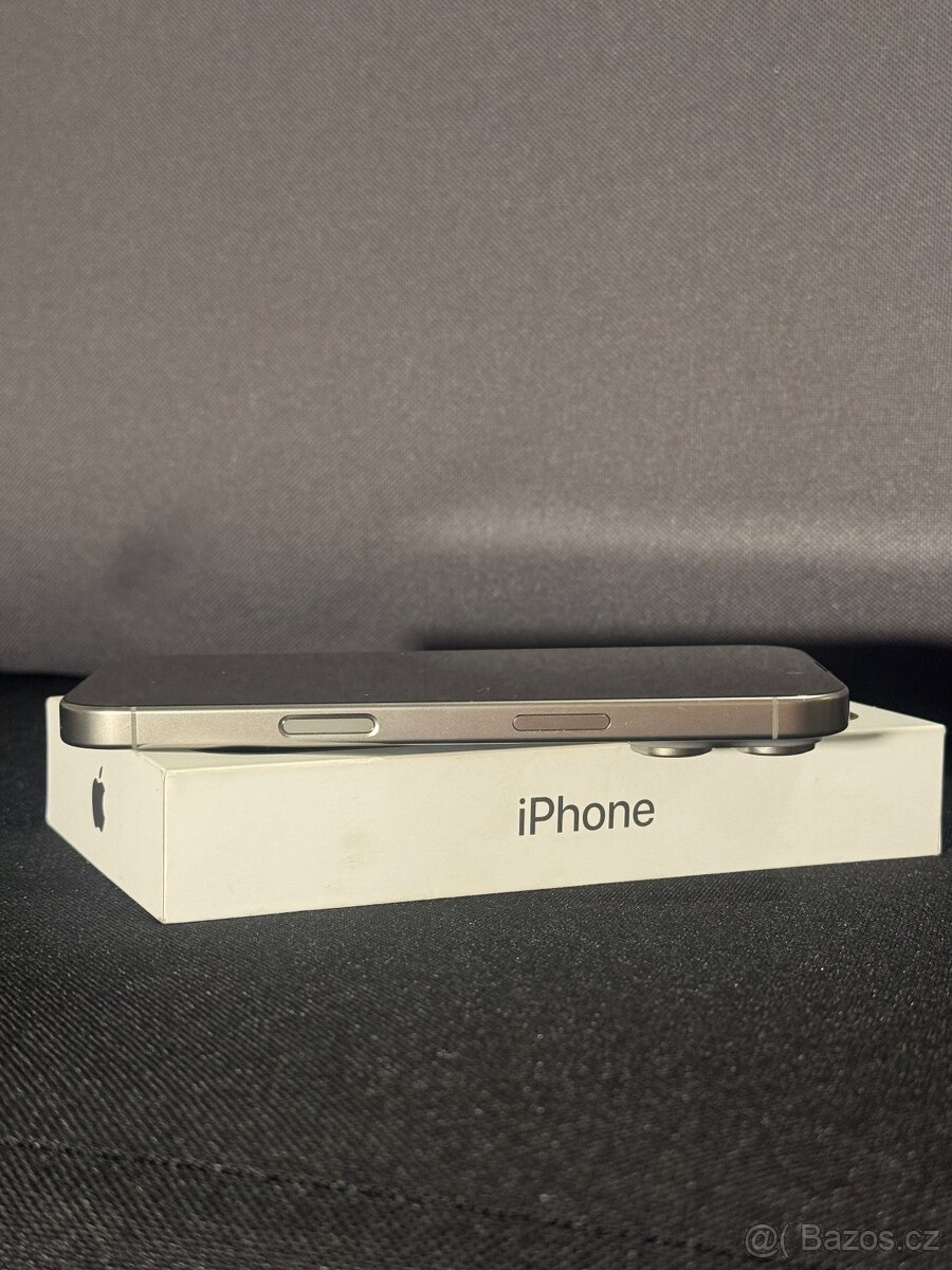 iPhone 16 Pro 128 GB Přírodní titan - 6