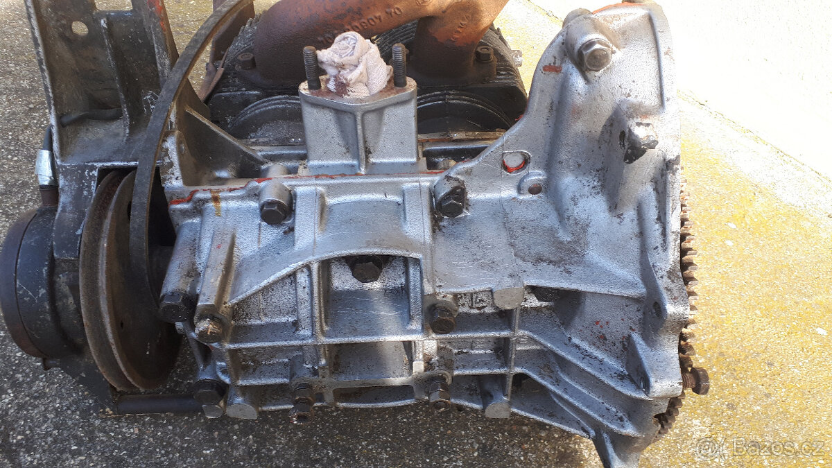 Trabant 601 - motor - 6