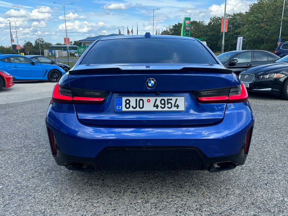 BMW 330I 2023 - 6
