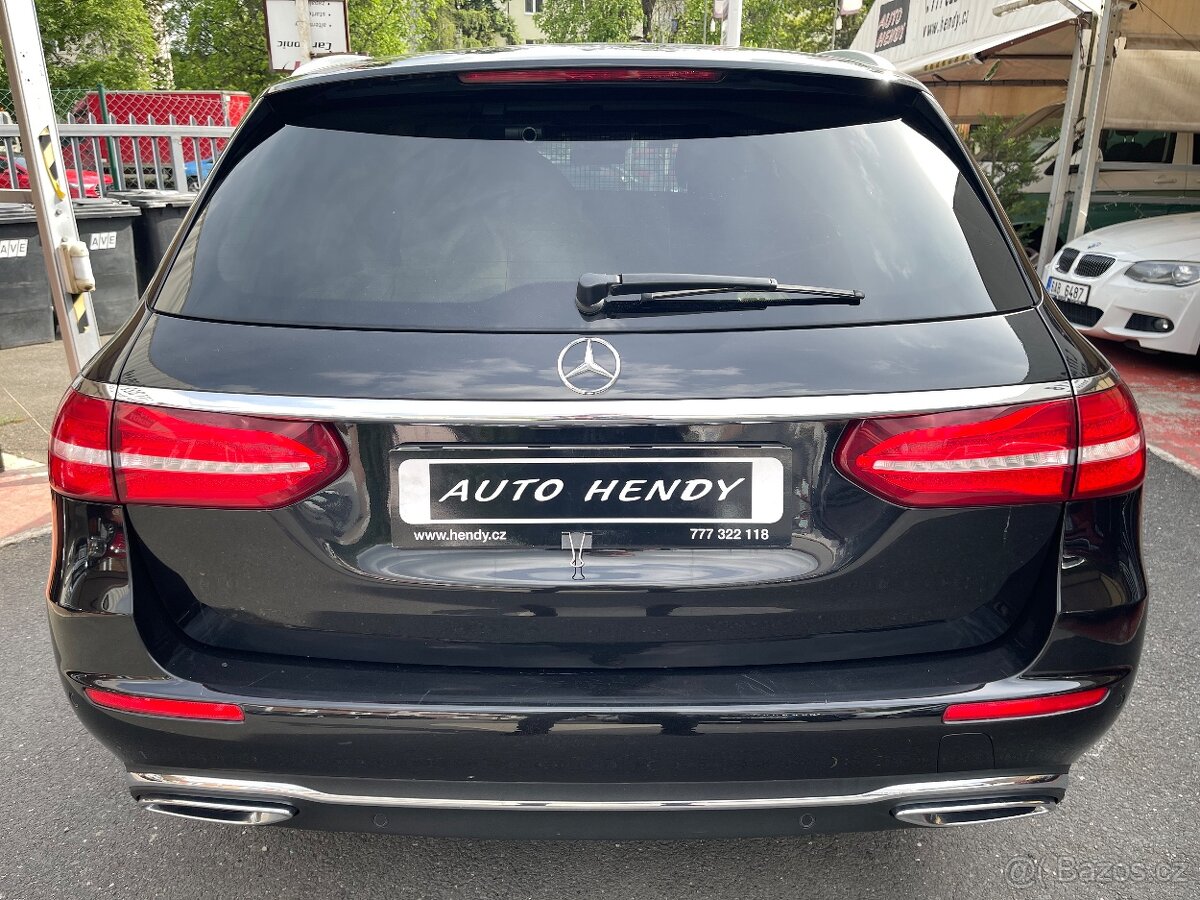 Prodám Mercedes E 220d 4Matic - 6