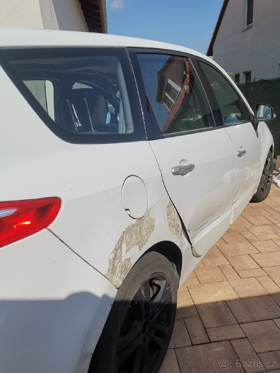 Renault grand scenik - 6