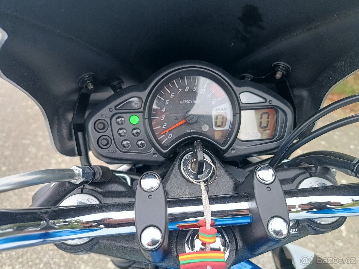 Suzuki SFV 650 Gladius - 6