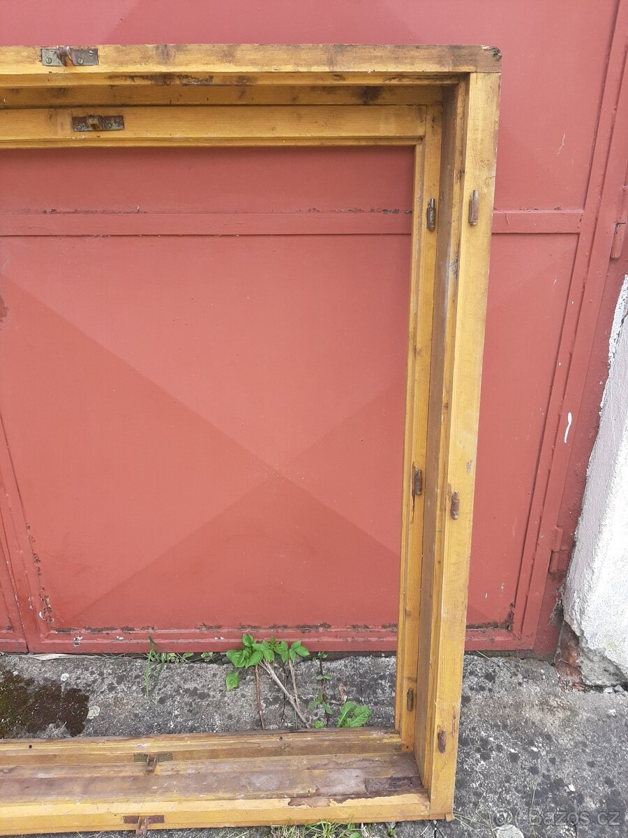 Dřevěné okno trojkřídlé, dvojité - 6