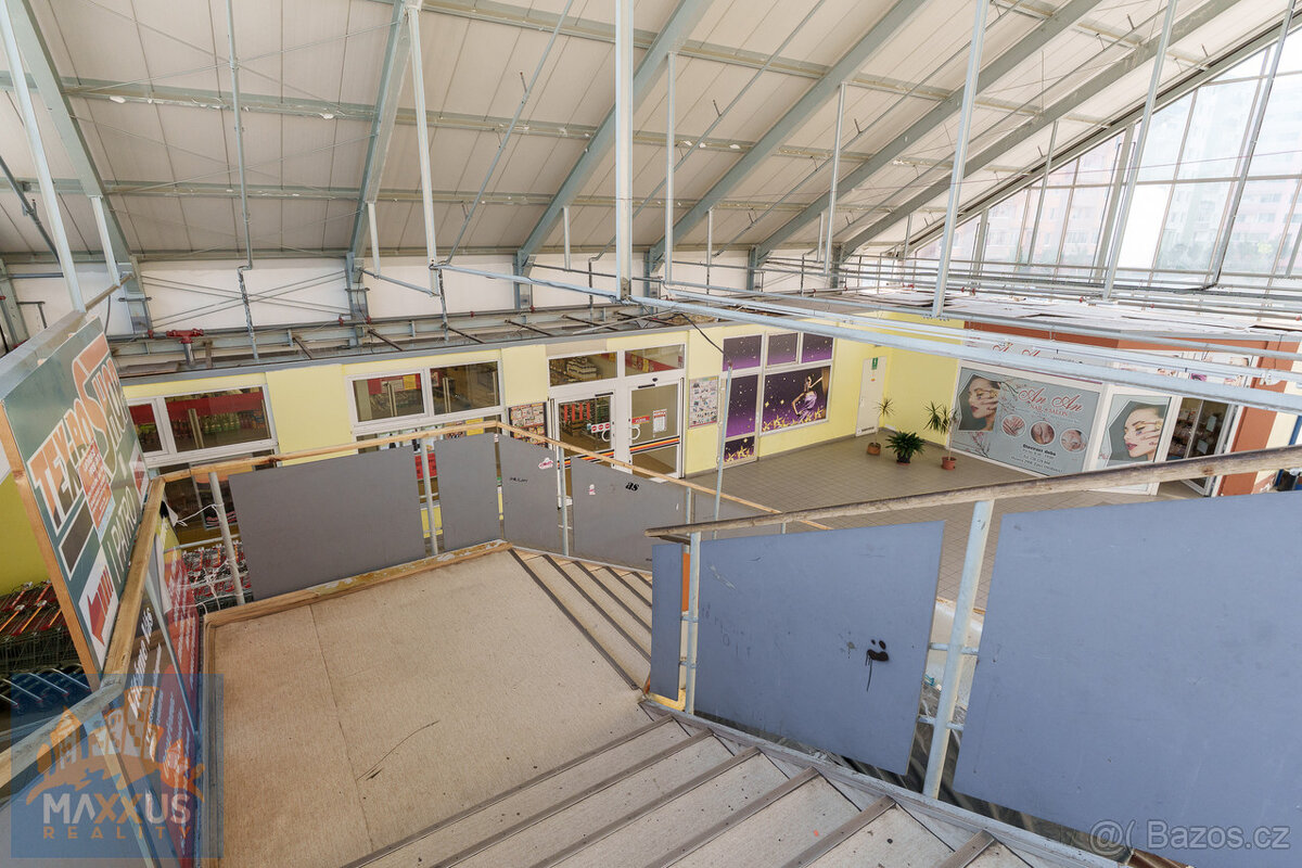 Prodej obchodního centra, Žatec - 6