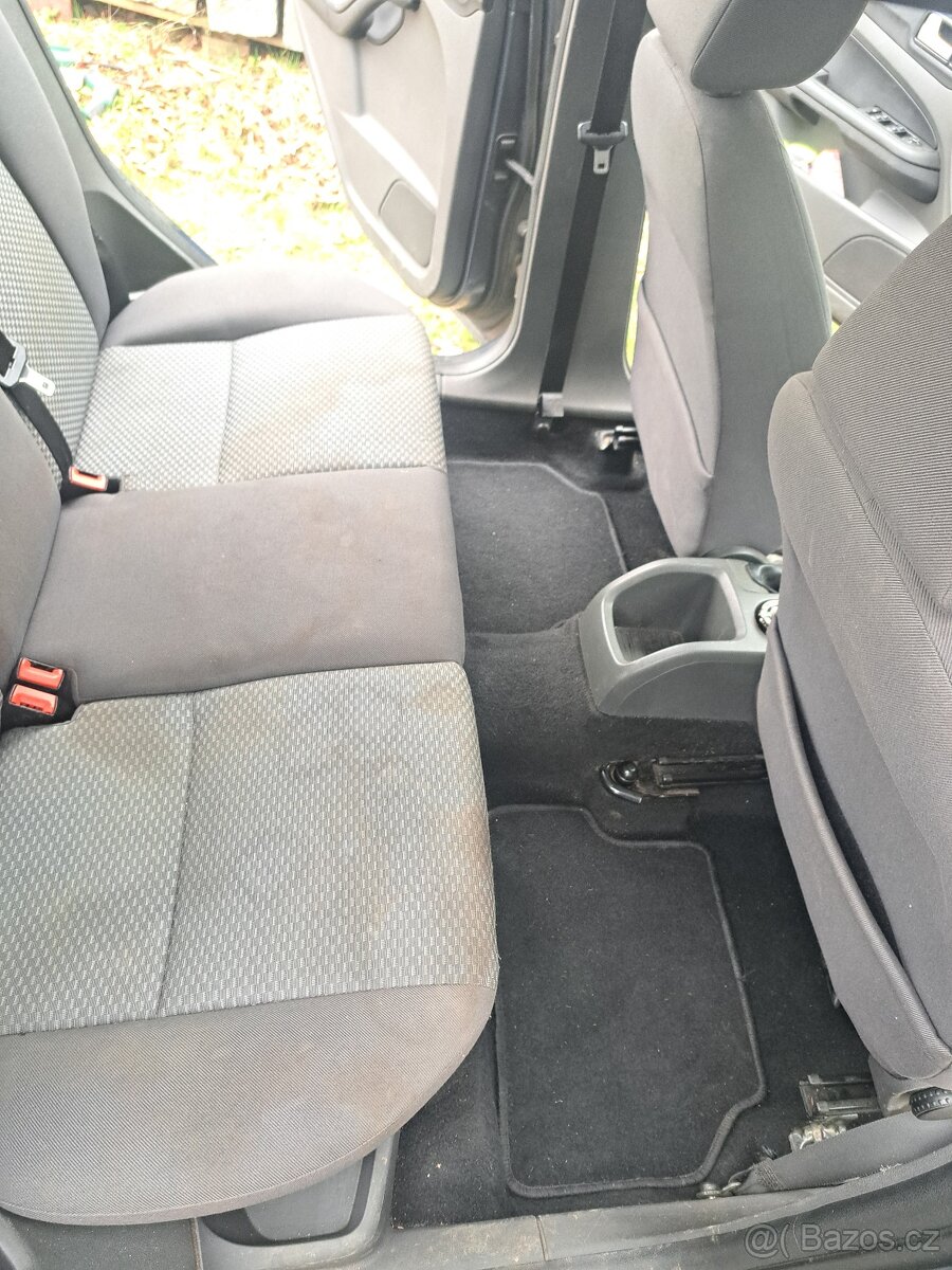 Ford Focus kombi TDCi STK 7/2026 - 6
