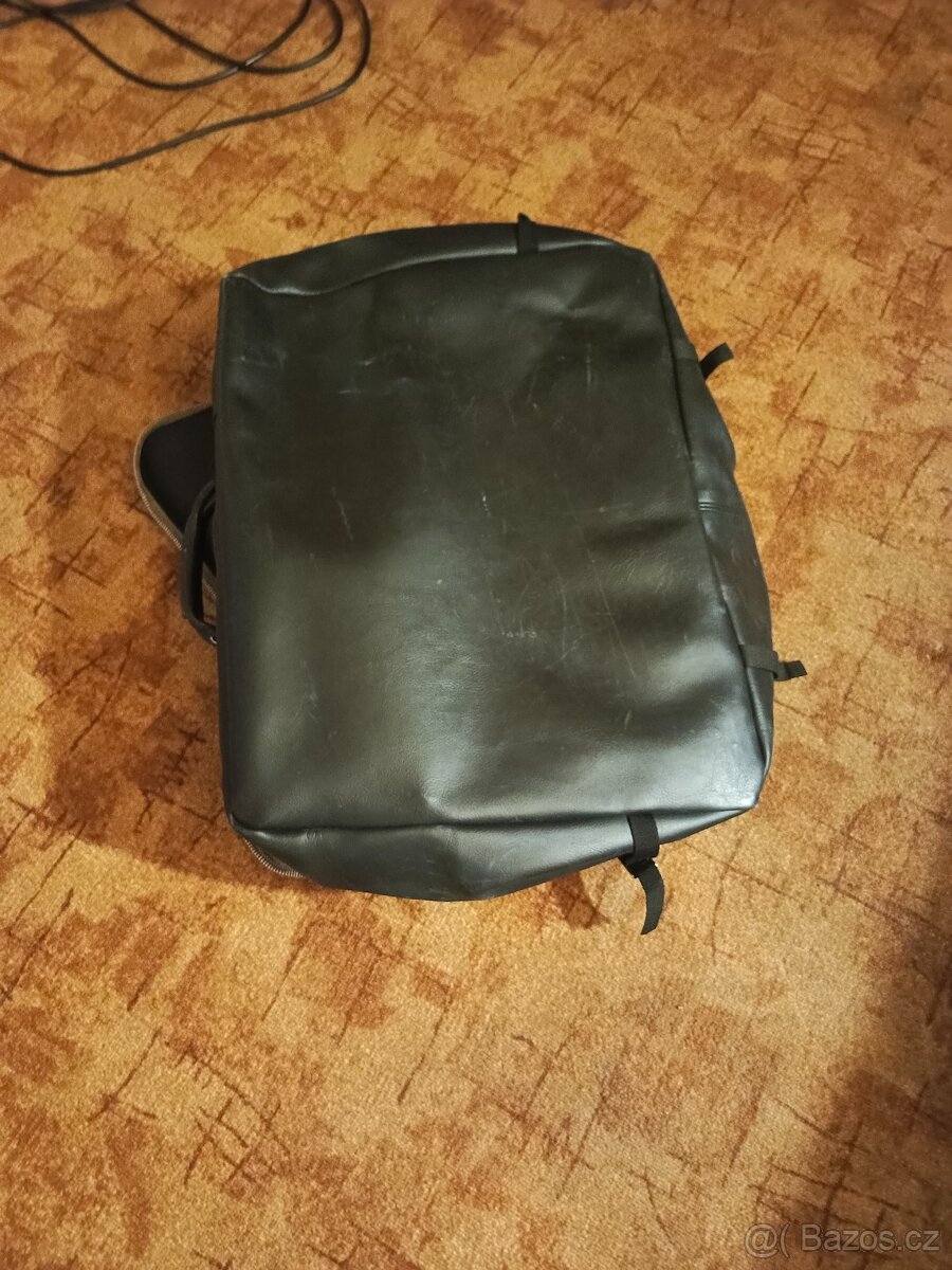 Starý vojenský koženkový kufr vz.85- rozměr 57x42x16,5cm - v - 6