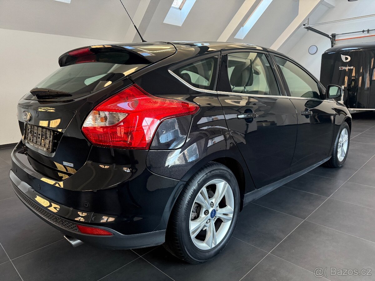 FORD FOCUS 1.6 110 kW BENZÍN 6MT SPORT PAKET 2012 - 6